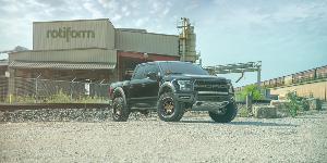 Ford F-150 Raptor with 